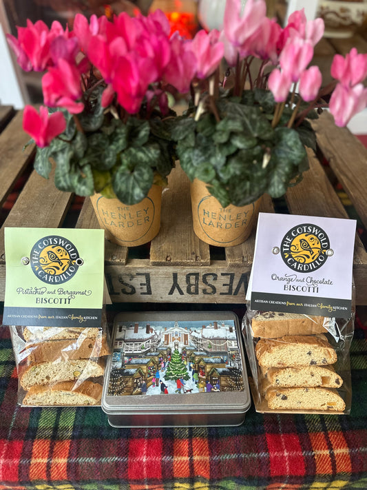 Henley on Thames Christmas tin